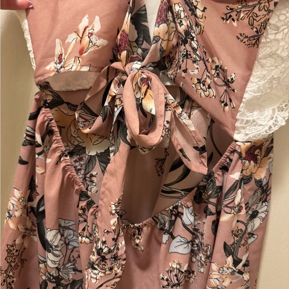 SHEIN White Lace Floral Romper - Picture 6 of 14